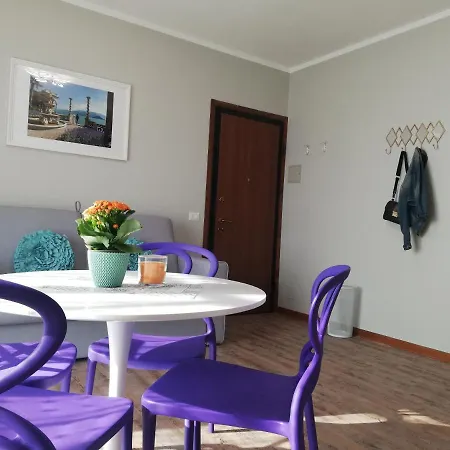 Dream Panorama, Garage In The Center Of Apartament Varenna