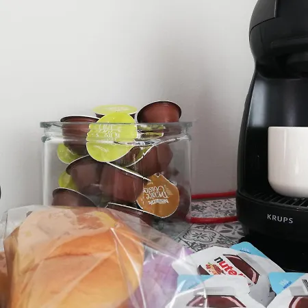 Dream Panorama, Garage In The Center Of *