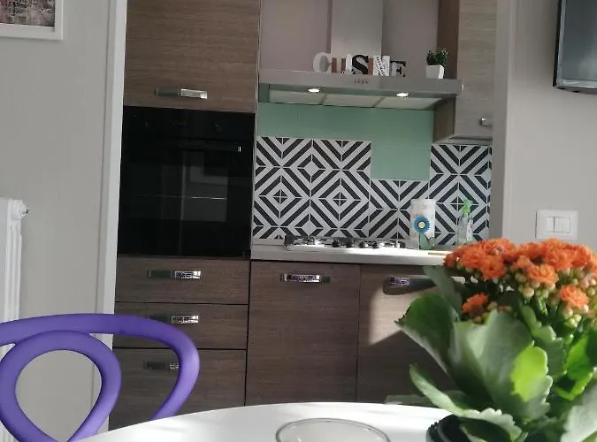 Dream Panorama, Car Garage In The Center Of * ורנה