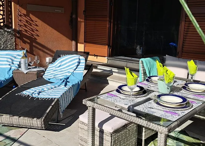 Dream Panorama, Car Garage In The Center Of