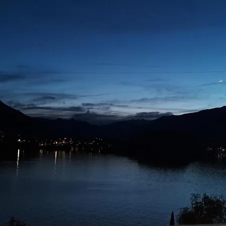 Dream Panorama, Garage In The Center Of *